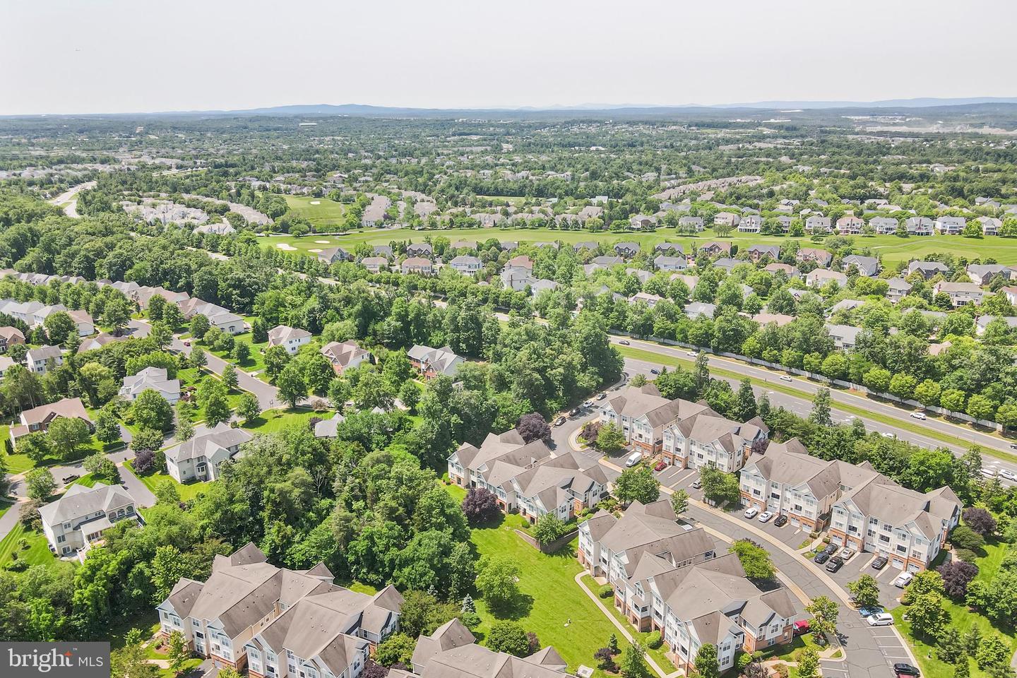 43825 HICKORY CORNER TER #104, ASHBURN, Virginia 20147, 2 Bedrooms Bedrooms, ,2 BathroomsBathrooms,Residential,For sale,43825 HICKORY CORNER TER #104,VALO2098032 MLS # VALO2098032