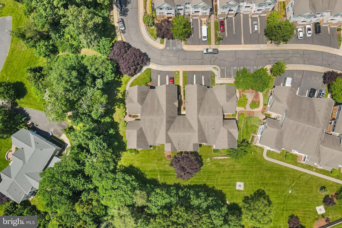 43825 HICKORY CORNER TER #104, ASHBURN, Virginia 20147, 2 Bedrooms Bedrooms, ,2 BathroomsBathrooms,Residential,For sale,43825 HICKORY CORNER TER #104,VALO2098032 MLS # VALO2098032