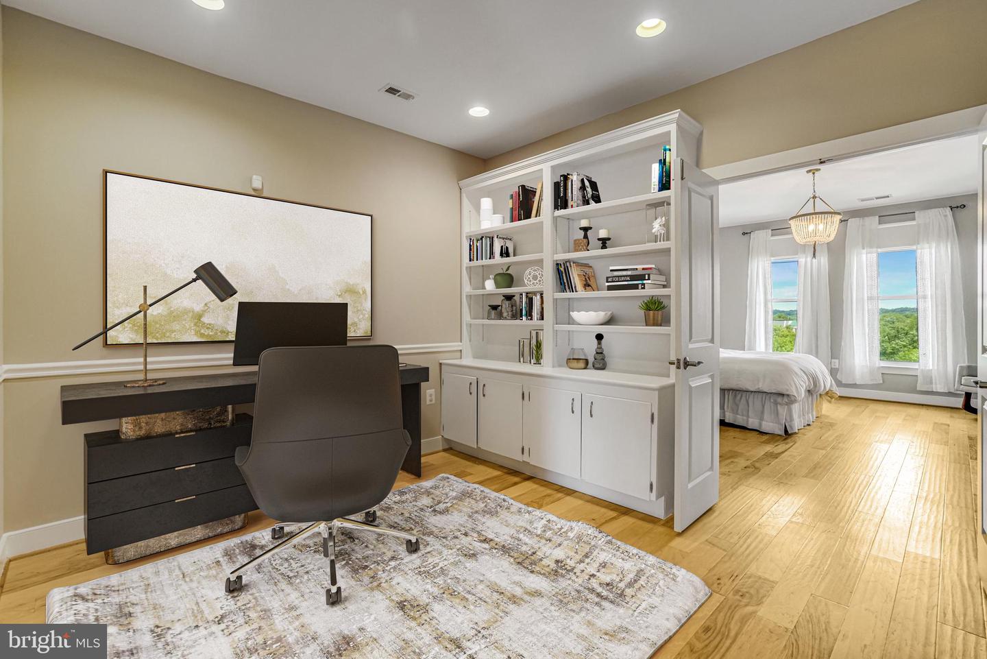 2110 POTOMAC AVE #102, ALEXANDRIA, Virginia 22301, 3 Bedrooms Bedrooms, ,2 BathroomsBathrooms,Residential,For sale,2110 POTOMAC AVE #102,VAAX2045784 MLS # VAAX2045784