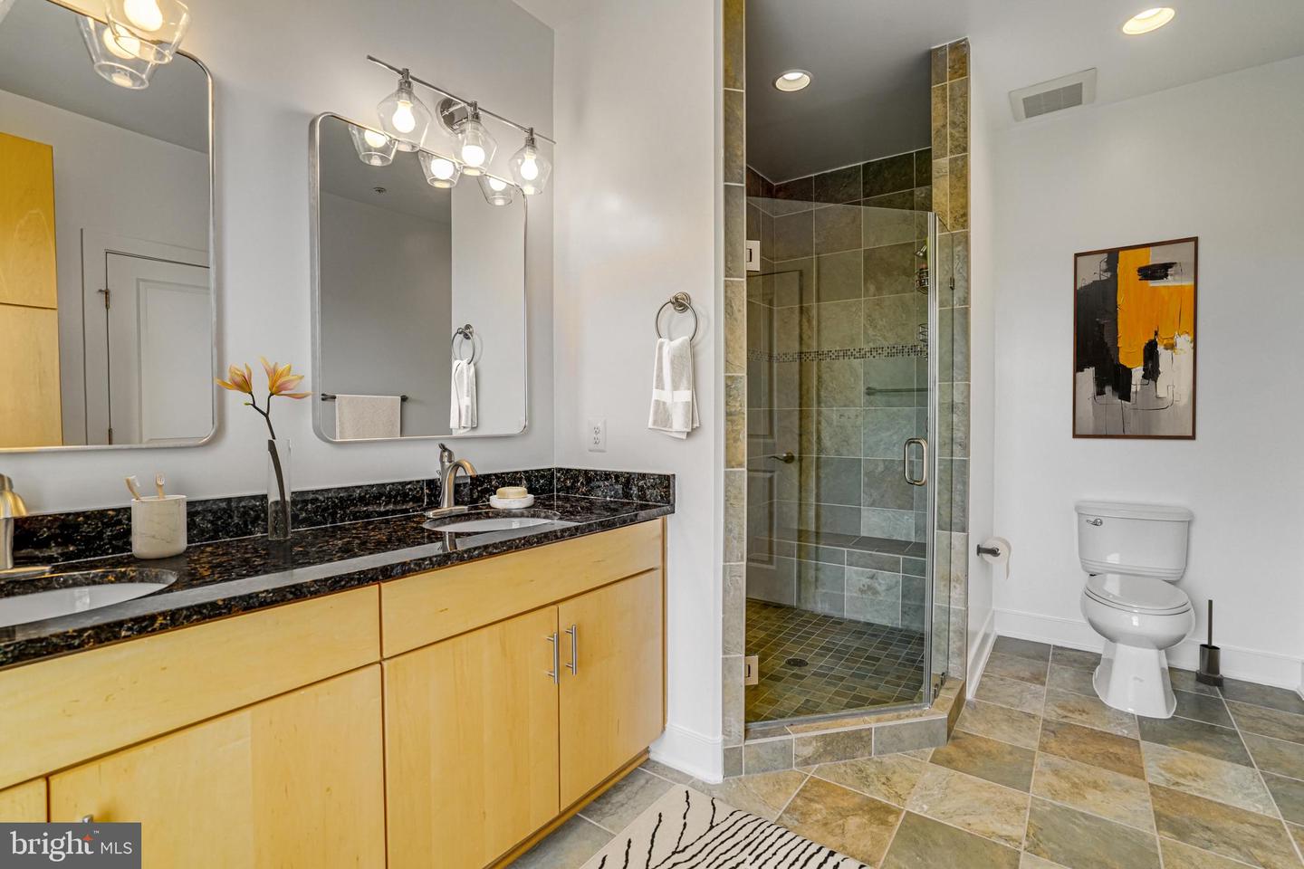 2110 POTOMAC AVE #102, ALEXANDRIA, Virginia 22301, 3 Bedrooms Bedrooms, ,2 BathroomsBathrooms,Residential,For sale,2110 POTOMAC AVE #102,VAAX2045784 MLS # VAAX2045784