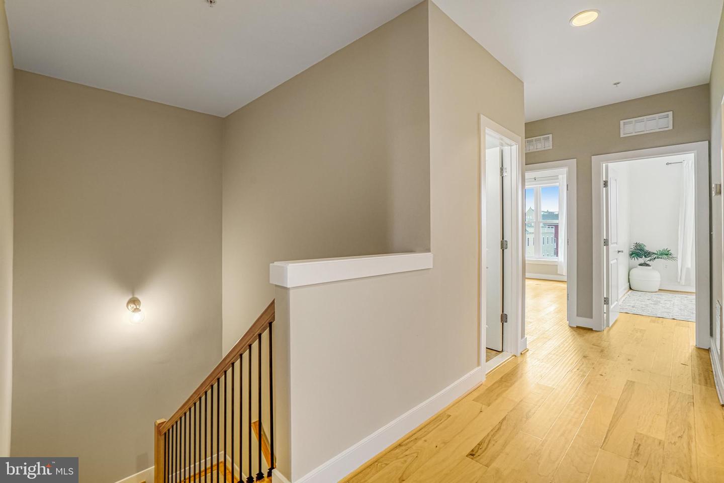 2110 POTOMAC AVE #102, ALEXANDRIA, Virginia 22301, 3 Bedrooms Bedrooms, ,2 BathroomsBathrooms,Residential,For sale,2110 POTOMAC AVE #102,VAAX2045784 MLS # VAAX2045784