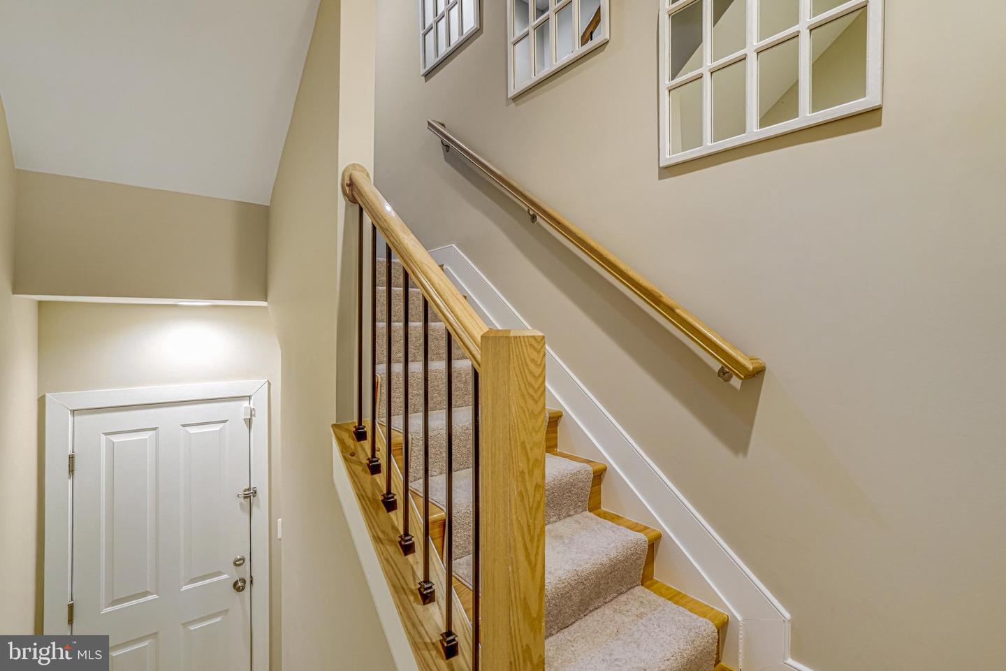 2110 POTOMAC AVE #102, ALEXANDRIA, Virginia 22301, 3 Bedrooms Bedrooms, ,2 BathroomsBathrooms,Residential,For sale,2110 POTOMAC AVE #102,VAAX2045784 MLS # VAAX2045784