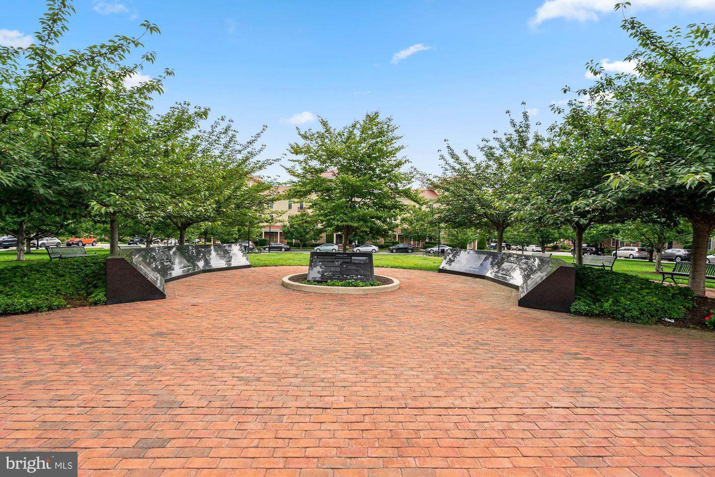 2110 POTOMAC AVE #102, ALEXANDRIA, Virginia 22301, 3 Bedrooms Bedrooms, ,2 BathroomsBathrooms,Residential,For sale,2110 POTOMAC AVE #102,VAAX2045784 MLS # VAAX2045784