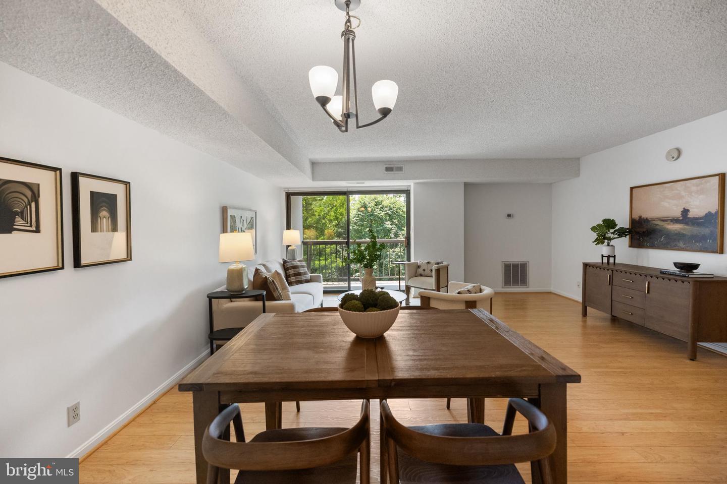 3800 POWELL LN #629, FALLS CHURCH, Virginia 22041, 1 Bedroom Bedrooms, ,1 BathroomBathrooms,Residential,For sale,3800 POWELL LN #629,VAFX2243666 MLS # VAFX2243666