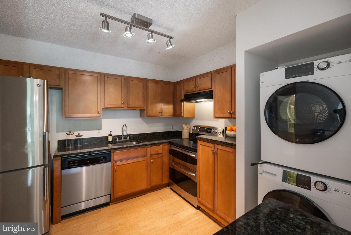 3800 POWELL LN #629, FALLS CHURCH, Virginia 22041, 1 Bedroom Bedrooms, ,1 BathroomBathrooms,Residential,For sale,3800 POWELL LN #629,VAFX2243666 MLS # VAFX2243666
