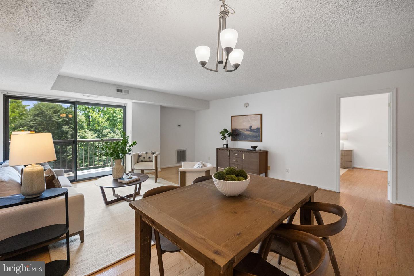 3800 POWELL LN #629, FALLS CHURCH, Virginia 22041, 1 Bedroom Bedrooms, ,1 BathroomBathrooms,Residential,For sale,3800 POWELL LN #629,VAFX2243666 MLS # VAFX2243666