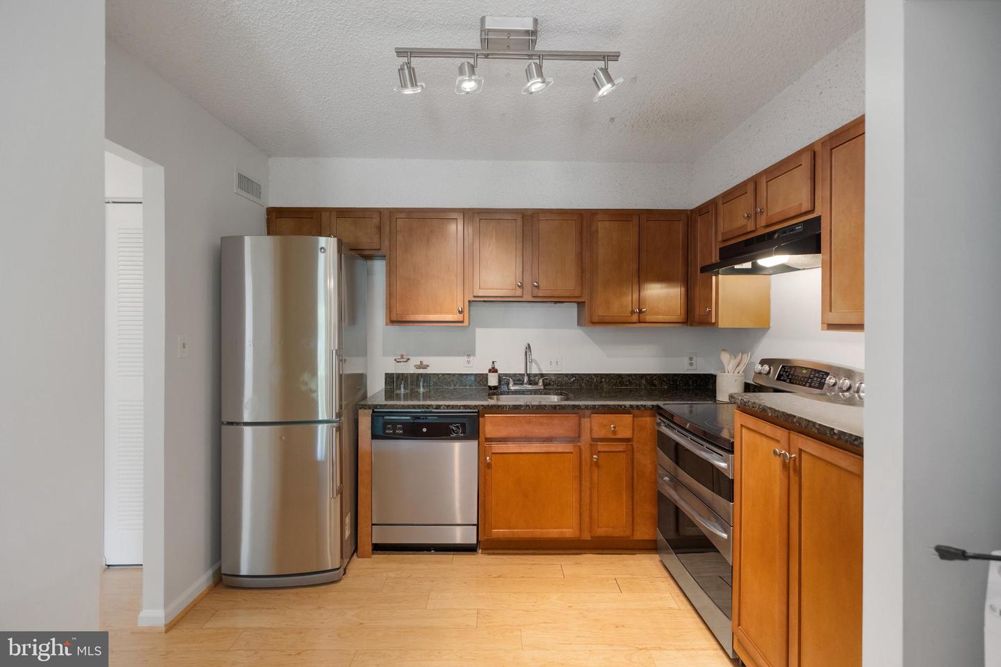 3800 POWELL LN #629, FALLS CHURCH, Virginia 22041, 1 Bedroom Bedrooms, ,1 BathroomBathrooms,Residential,For sale,3800 POWELL LN #629,VAFX2243666 MLS # VAFX2243666