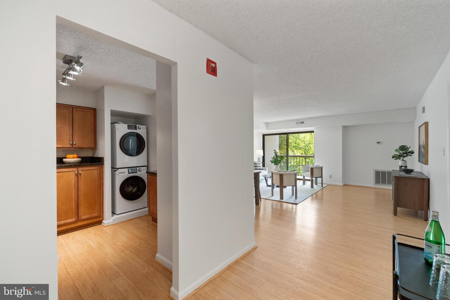 3800 POWELL LN #629, FALLS CHURCH, Virginia 22041, 1 Bedroom Bedrooms, ,1 BathroomBathrooms,Residential,For sale,3800 POWELL LN #629,VAFX2243666 MLS # VAFX2243666