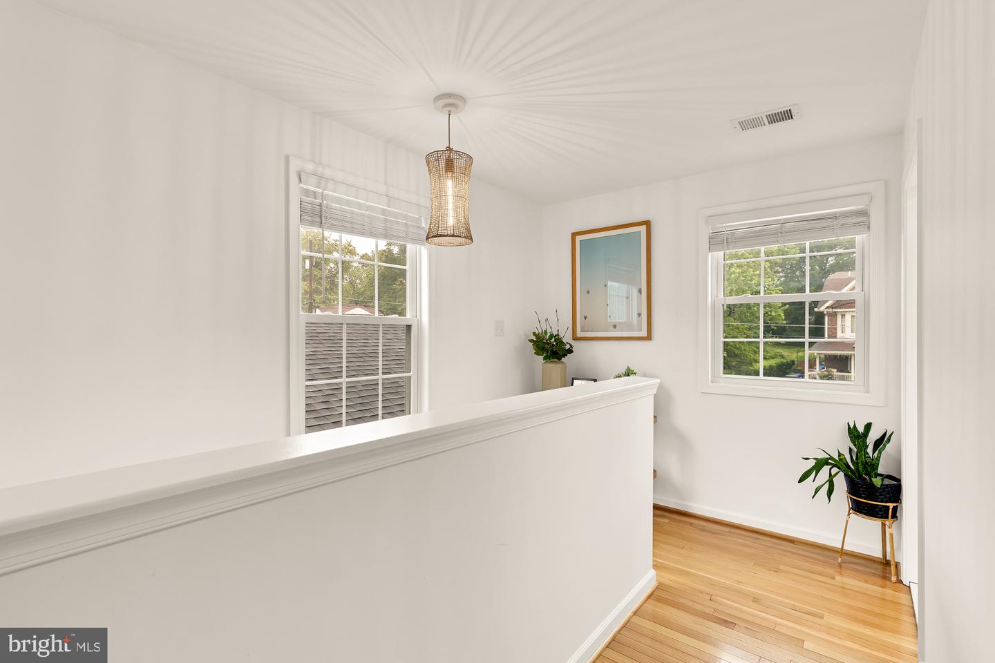 6109 HOUSTON CT, ALEXANDRIA, Virginia 22310, 5 Bedrooms Bedrooms, ,3 BathroomsBathrooms,Residential,For sale,6109 HOUSTON CT,VAFX2243712 MLS # VAFX2243712