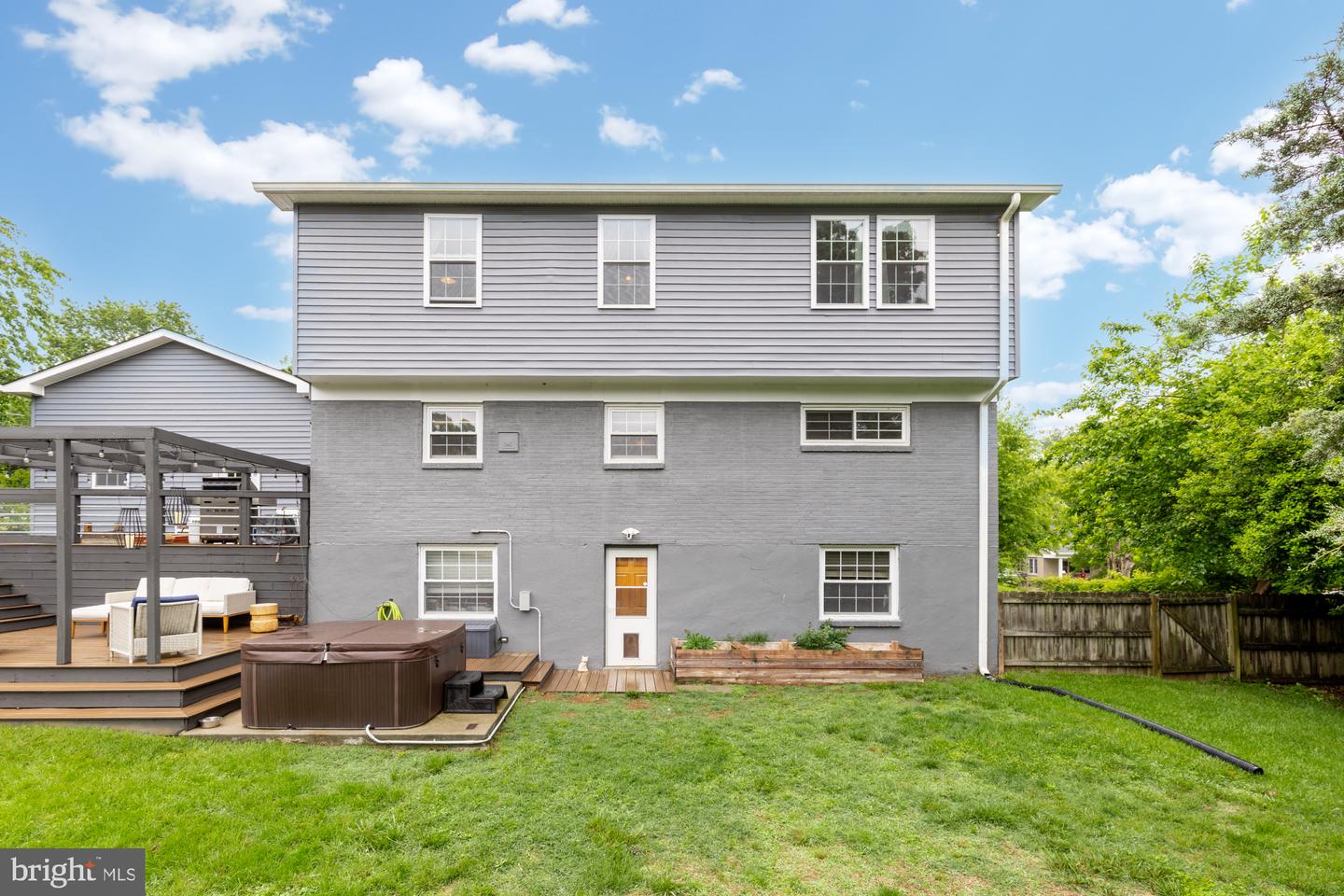 6109 HOUSTON CT, ALEXANDRIA, Virginia 22310, 5 Bedrooms Bedrooms, ,3 BathroomsBathrooms,Residential,For sale,6109 HOUSTON CT,VAFX2243712 MLS # VAFX2243712