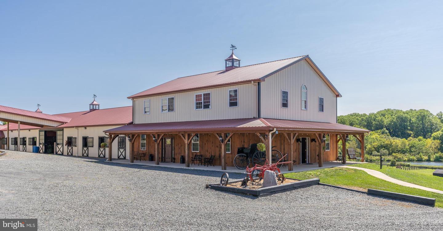 15158 BERLIN TPKE, PURCELLVILLE, Virginia 20132, 6 Bedrooms Bedrooms, ,4 BathroomsBathrooms,Farm,For sale,15158 BERLIN TPKE,VALO2098840 MLS # VALO2098840