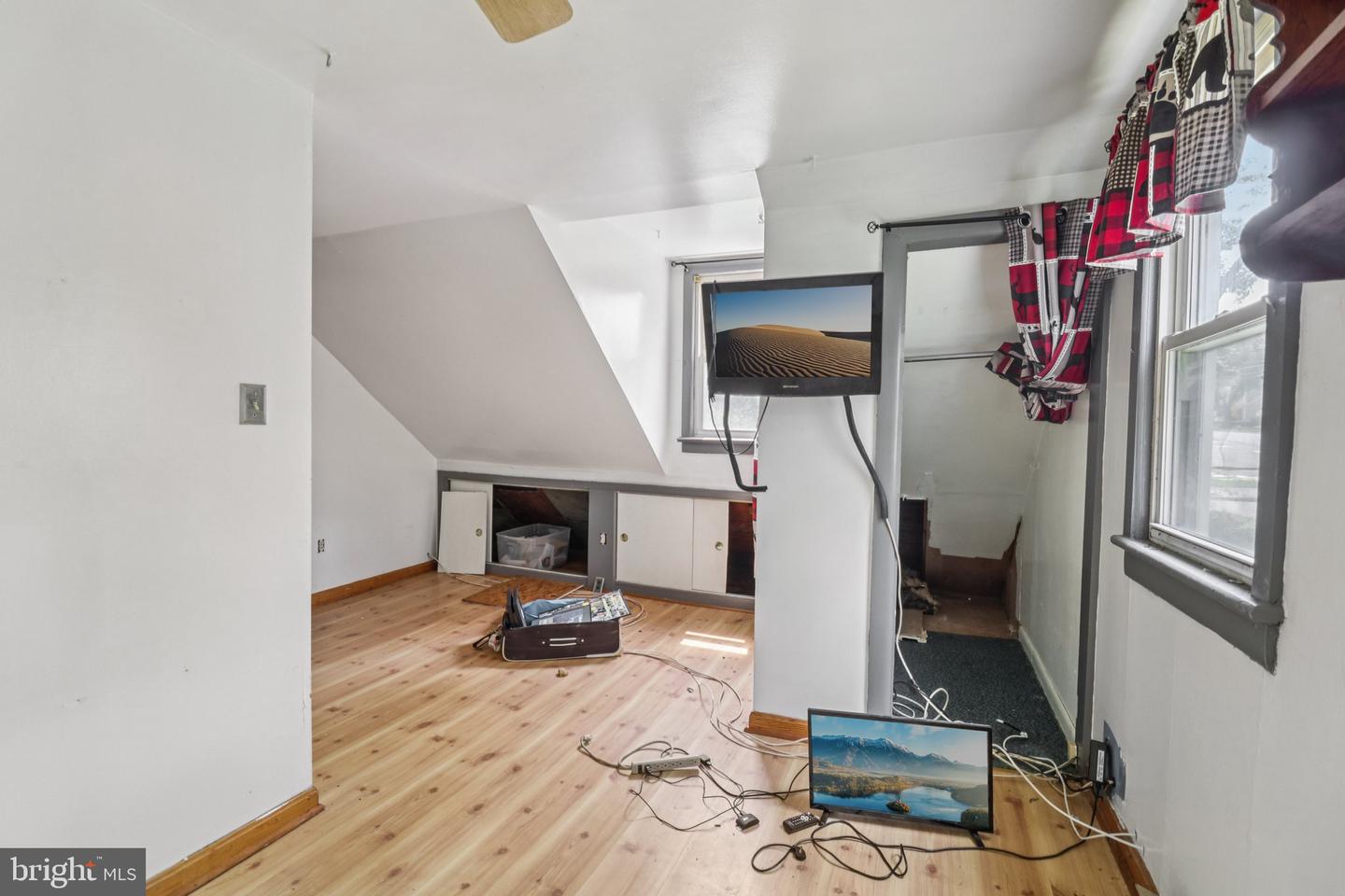 8444 WOODLAWN ST, ALEXANDRIA, Virginia 22309, 3 Bedrooms Bedrooms, ,2 BathroomsBathrooms,Residential,For sale,8444 WOODLAWN ST,VAFX2243720 MLS # VAFX2243720