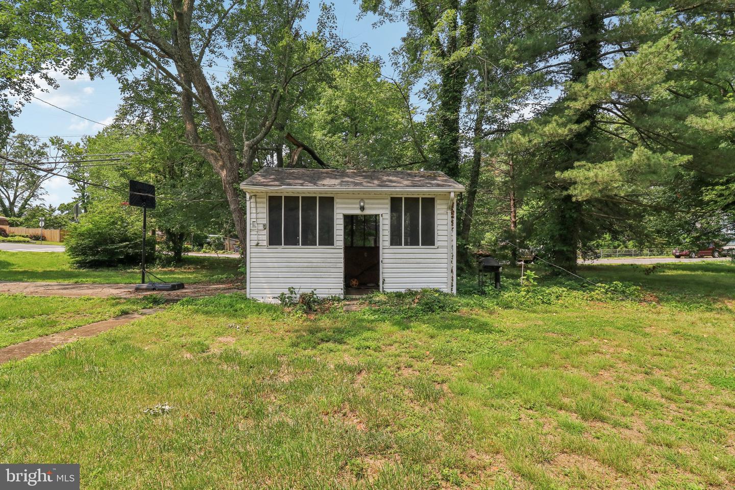 8444 WOODLAWN ST, ALEXANDRIA, Virginia 22309, 3 Bedrooms Bedrooms, ,2 BathroomsBathrooms,Residential,For sale,8444 WOODLAWN ST,VAFX2243720 MLS # VAFX2243720