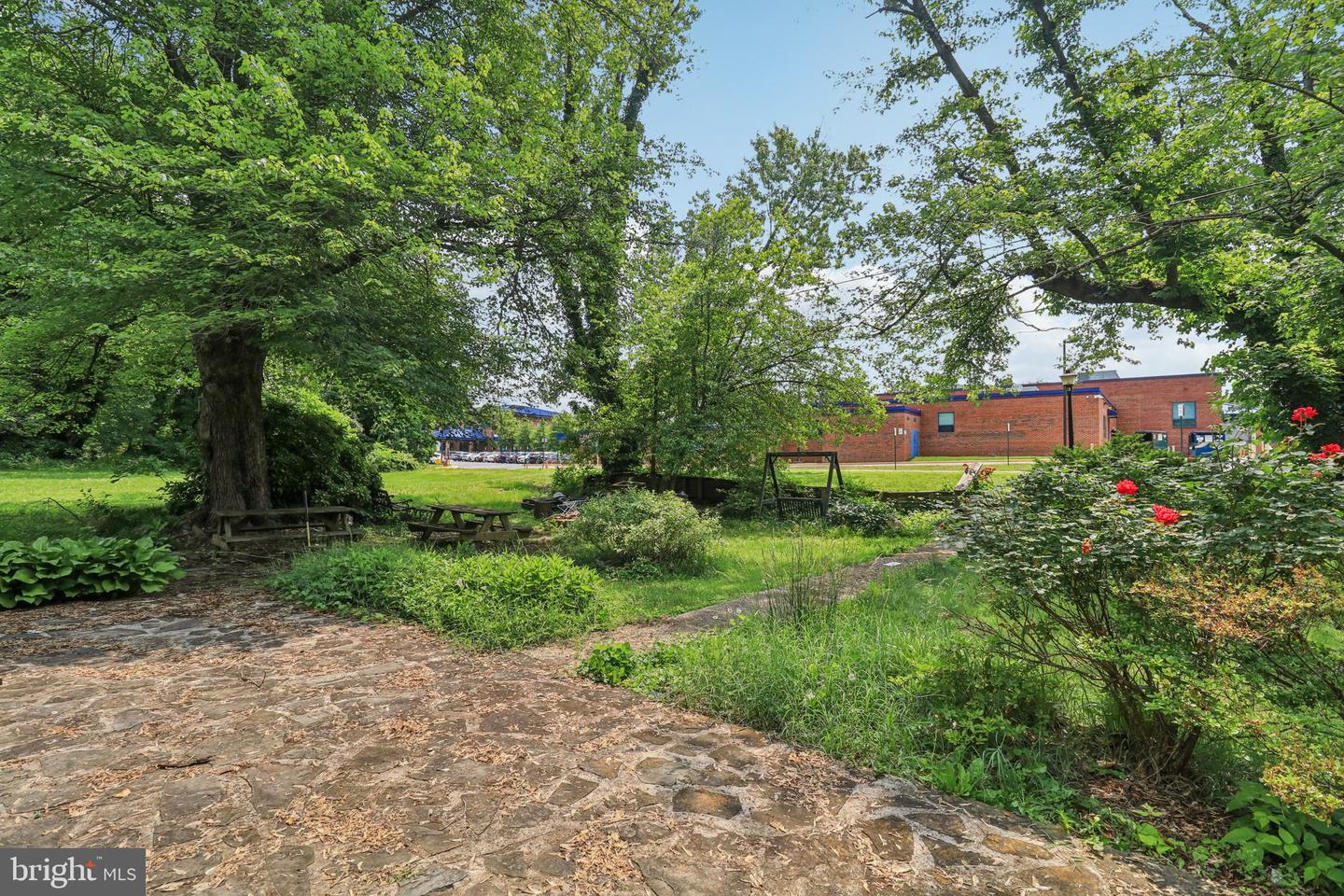 8444 WOODLAWN ST, ALEXANDRIA, Virginia 22309, 3 Bedrooms Bedrooms, ,2 BathroomsBathrooms,Residential,For sale,8444 WOODLAWN ST,VAFX2243720 MLS # VAFX2243720