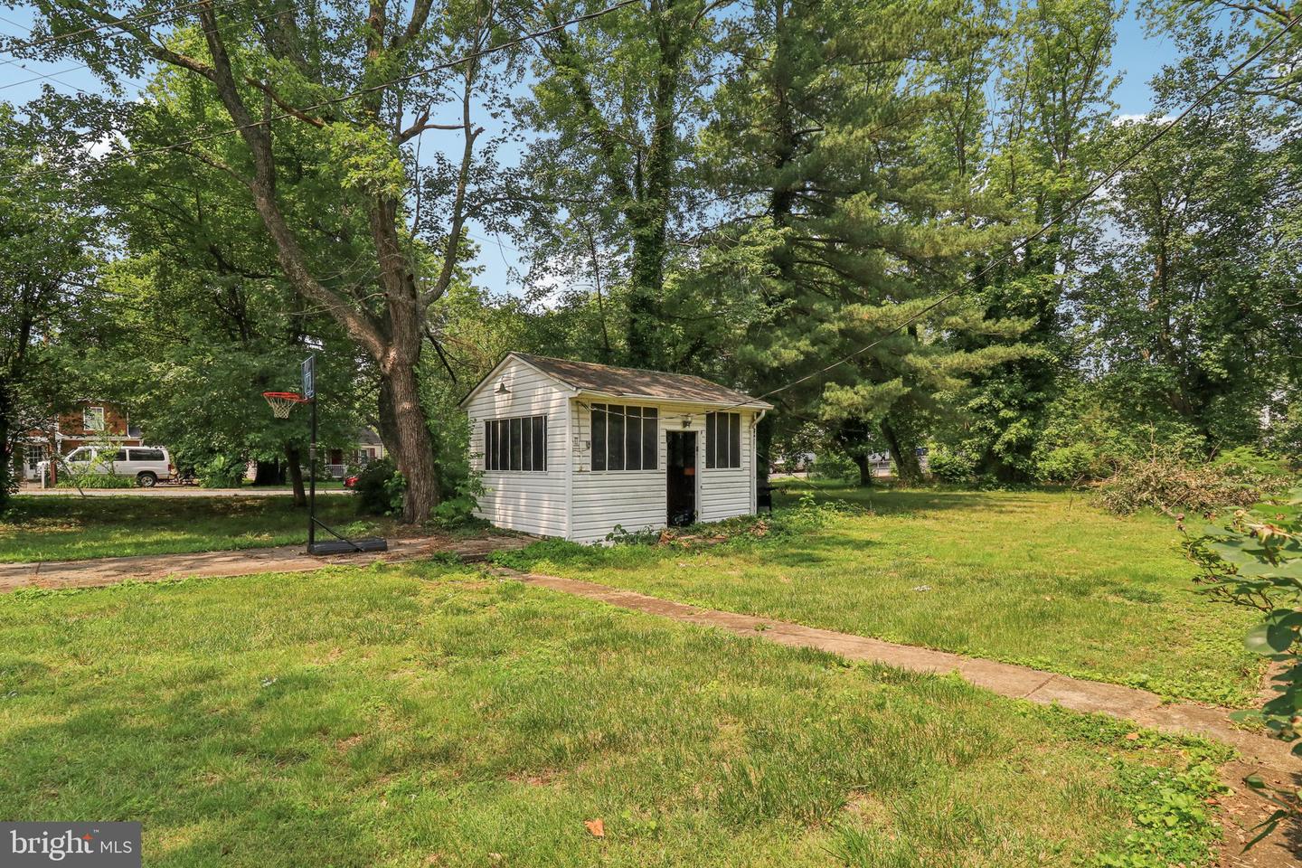 8444 WOODLAWN ST, ALEXANDRIA, Virginia 22309, 3 Bedrooms Bedrooms, ,2 BathroomsBathrooms,Residential,For sale,8444 WOODLAWN ST,VAFX2243720 MLS # VAFX2243720