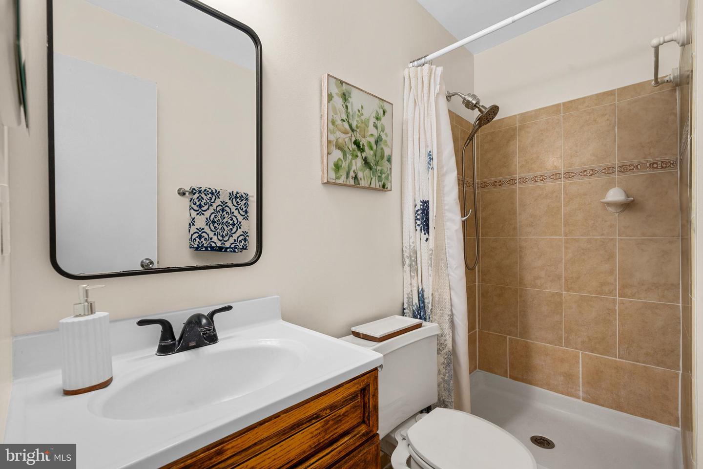 2434 WINDBREAK DR, ALEXANDRIA, Virginia 22306, 3 Bedrooms Bedrooms, ,2 BathroomsBathrooms,Residential,For sale,2434 WINDBREAK DR,VAFX2243724 MLS # VAFX2243724