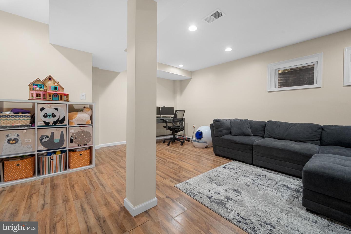 2434 WINDBREAK DR, ALEXANDRIA, Virginia 22306, 3 Bedrooms Bedrooms, ,2 BathroomsBathrooms,Residential,For sale,2434 WINDBREAK DR,VAFX2243724 MLS # VAFX2243724