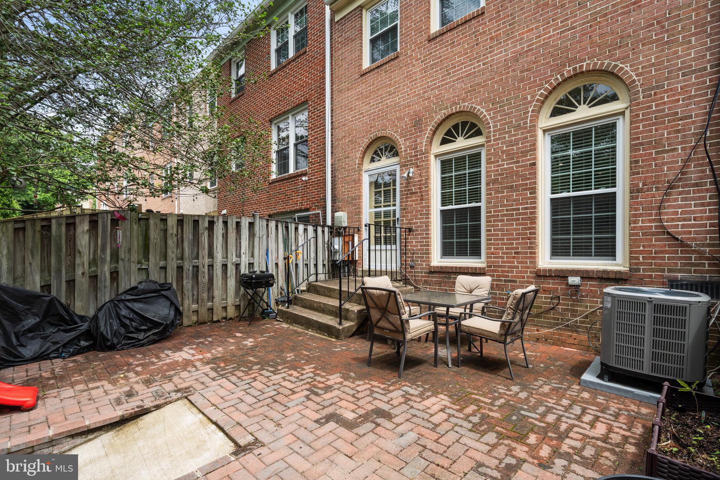 2434 WINDBREAK DR, ALEXANDRIA, Virginia 22306, 3 Bedrooms Bedrooms, ,2 BathroomsBathrooms,Residential,For sale,2434 WINDBREAK DR,VAFX2243724 MLS # VAFX2243724