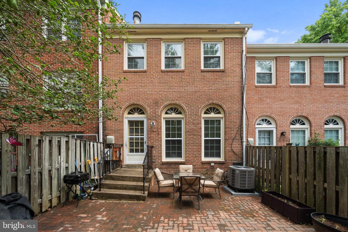 2434 WINDBREAK DR, ALEXANDRIA, Virginia 22306, 3 Bedrooms Bedrooms, ,2 BathroomsBathrooms,Residential,For sale,2434 WINDBREAK DR,VAFX2243724 MLS # VAFX2243724