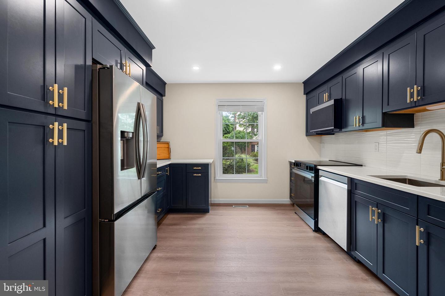 2434 WINDBREAK DR, ALEXANDRIA, Virginia 22306, 3 Bedrooms Bedrooms, ,2 BathroomsBathrooms,Residential,For sale,2434 WINDBREAK DR,VAFX2243724 MLS # VAFX2243724