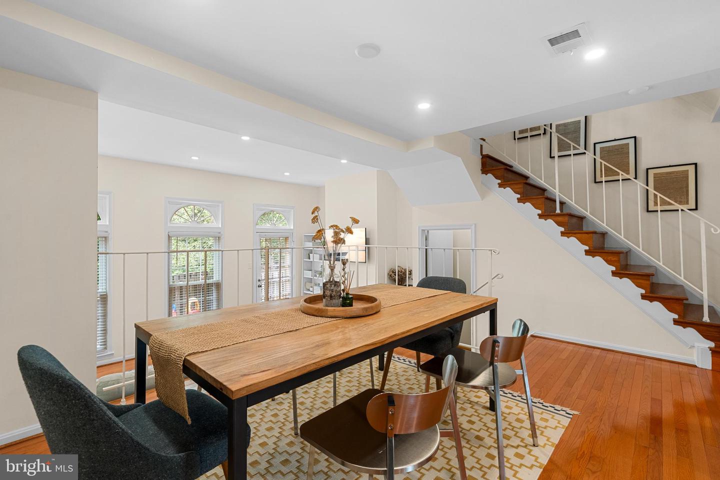 2434 WINDBREAK DR, ALEXANDRIA, Virginia 22306, 3 Bedrooms Bedrooms, ,2 BathroomsBathrooms,Residential,For sale,2434 WINDBREAK DR,VAFX2243724 MLS # VAFX2243724
