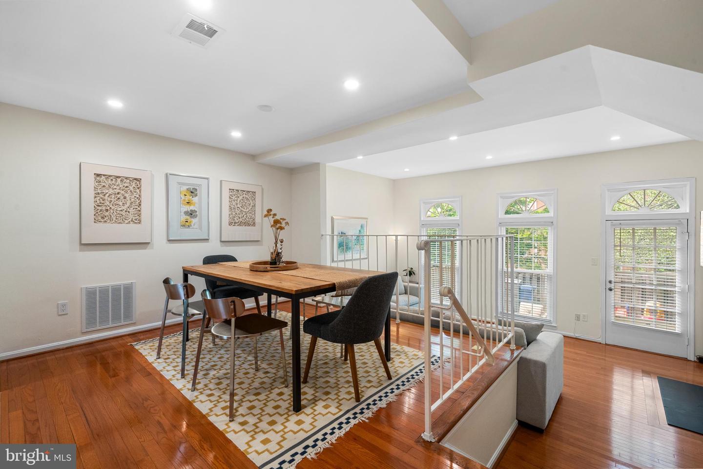 2434 WINDBREAK DR, ALEXANDRIA, Virginia 22306, 3 Bedrooms Bedrooms, ,2 BathroomsBathrooms,Residential,For sale,2434 WINDBREAK DR,VAFX2243724 MLS # VAFX2243724