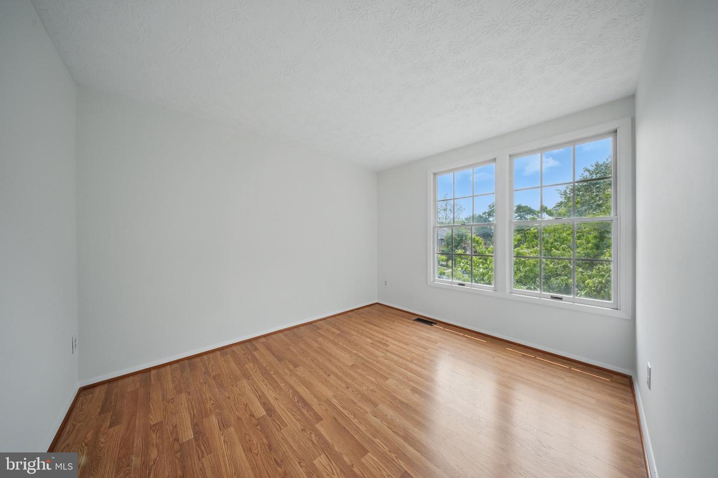 10401 GRAYSTONE CT, OAKTON, Virginia 22124, 3 Bedrooms Bedrooms, ,2 BathroomsBathrooms,Residential,For sale,10401 GRAYSTONE CT,VAFX2243726 MLS # VAFX2243726