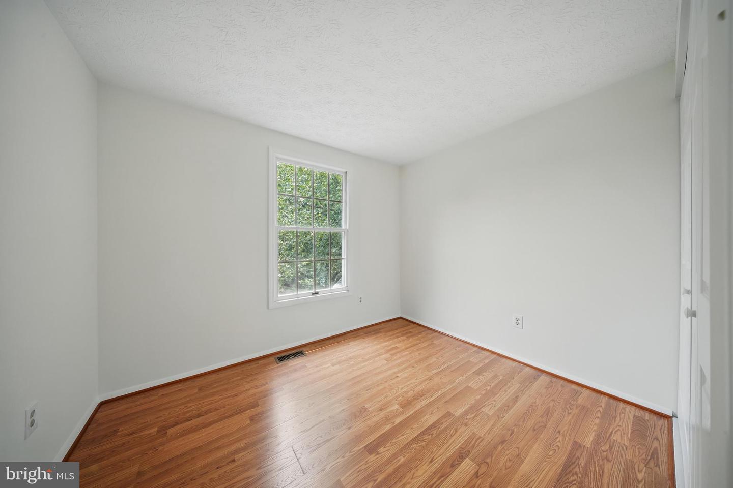 10401 GRAYSTONE CT, OAKTON, Virginia 22124, 3 Bedrooms Bedrooms, ,2 BathroomsBathrooms,Residential,For sale,10401 GRAYSTONE CT,VAFX2243726 MLS # VAFX2243726