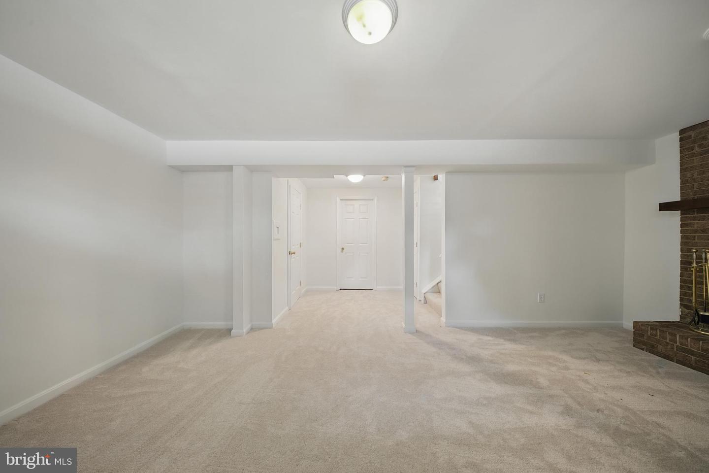 10401 GRAYSTONE CT, OAKTON, Virginia 22124, 3 Bedrooms Bedrooms, ,2 BathroomsBathrooms,Residential,For sale,10401 GRAYSTONE CT,VAFX2243726 MLS # VAFX2243726