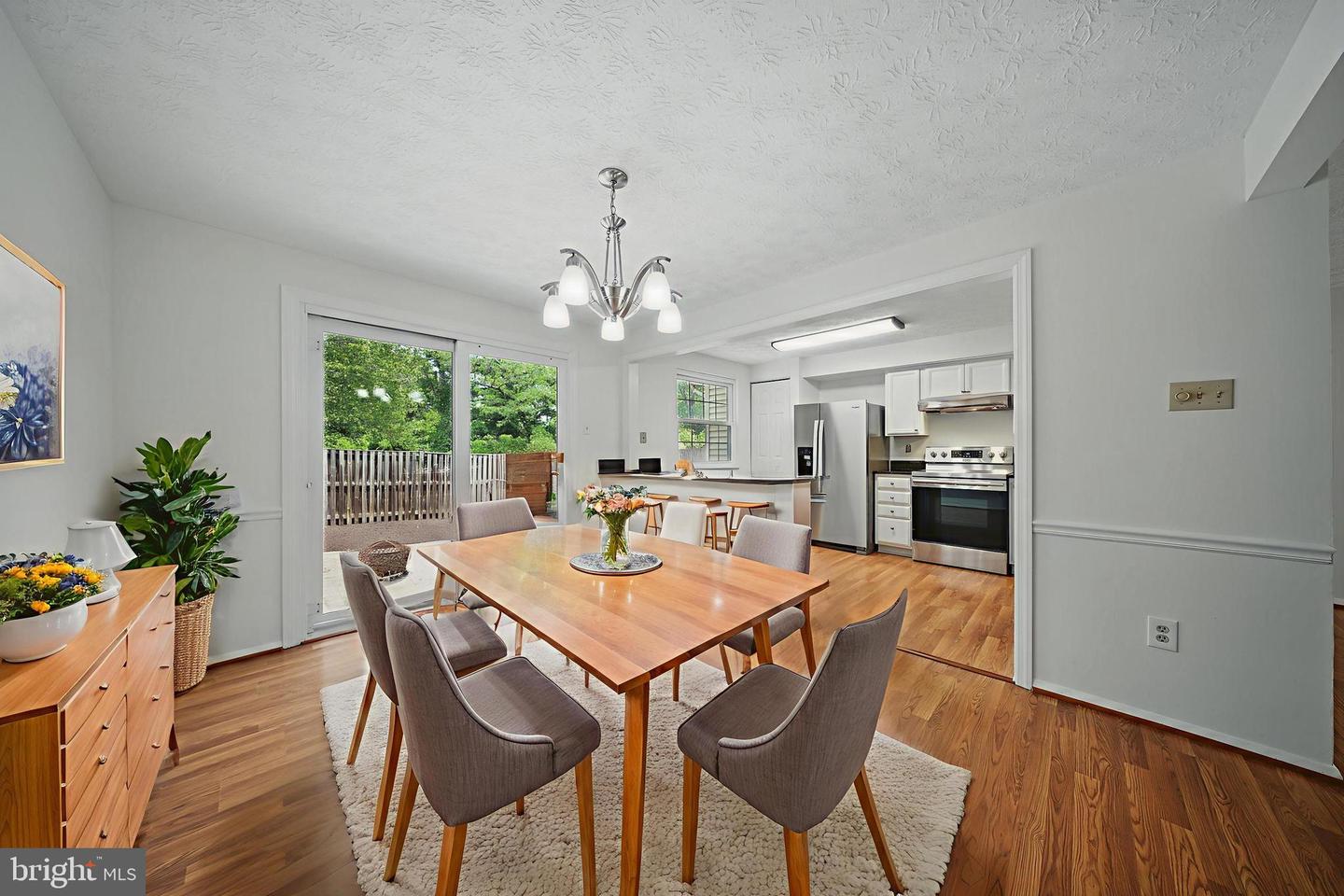 10401 GRAYSTONE CT, OAKTON, Virginia 22124, 3 Bedrooms Bedrooms, ,2 BathroomsBathrooms,Residential,For sale,10401 GRAYSTONE CT,VAFX2243726 MLS # VAFX2243726