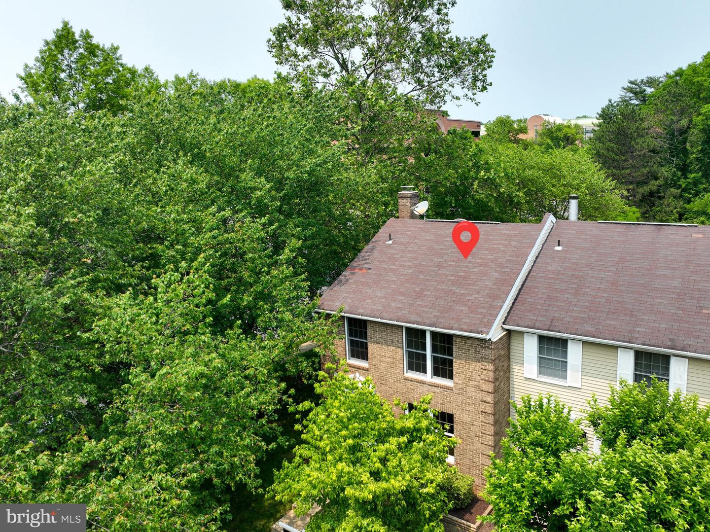 10401 GRAYSTONE CT, OAKTON, Virginia 22124, 3 Bedrooms Bedrooms, ,2 BathroomsBathrooms,Residential,For sale,10401 GRAYSTONE CT,VAFX2243726 MLS # VAFX2243726
