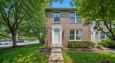 10401 GRAYSTONE CT, OAKTON, Virginia 22124, 3 Bedrooms Bedrooms, ,2 BathroomsBathrooms,Residential,For sale,10401 GRAYSTONE CT,VAFX2243726 MLS # VAFX2243726