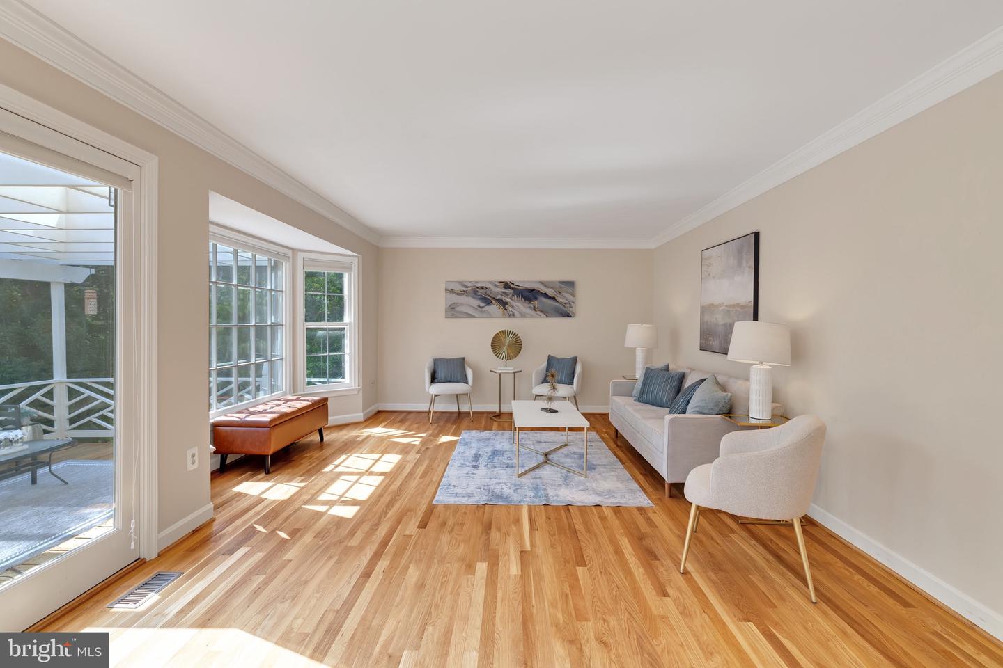 8414 LAKE CREST TER, FAIRFAX STATION, Virginia 22039, 5 Bedrooms Bedrooms, ,4 BathroomsBathrooms,Residential,For sale,8414 LAKE CREST TER,VAFX2218342 MLS # VAFX2218342