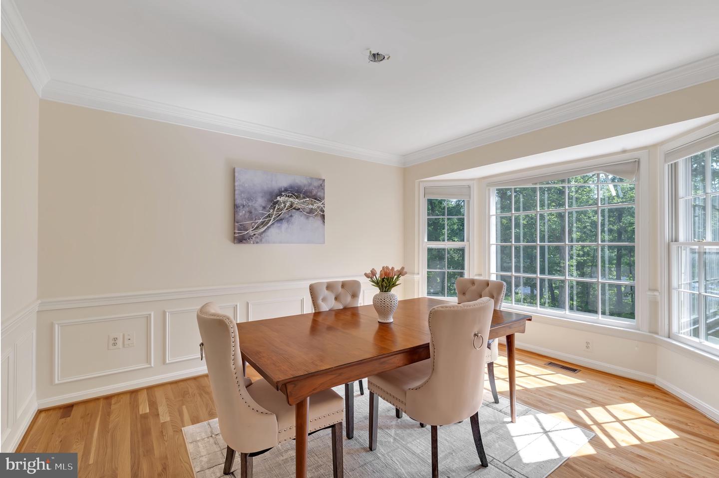 8414 LAKE CREST TER, FAIRFAX STATION, Virginia 22039, 5 Bedrooms Bedrooms, ,4 BathroomsBathrooms,Residential,For sale,8414 LAKE CREST TER,VAFX2218342 MLS # VAFX2218342