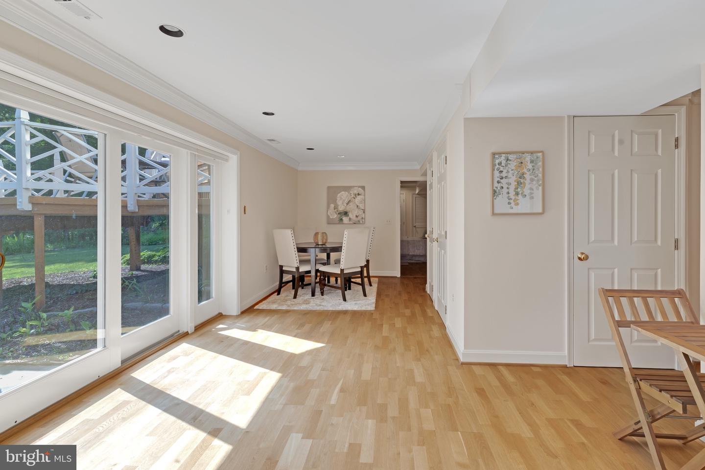 8414 LAKE CREST TER, FAIRFAX STATION, Virginia 22039, 5 Bedrooms Bedrooms, ,4 BathroomsBathrooms,Residential,For sale,8414 LAKE CREST TER,VAFX2218342 MLS # VAFX2218342