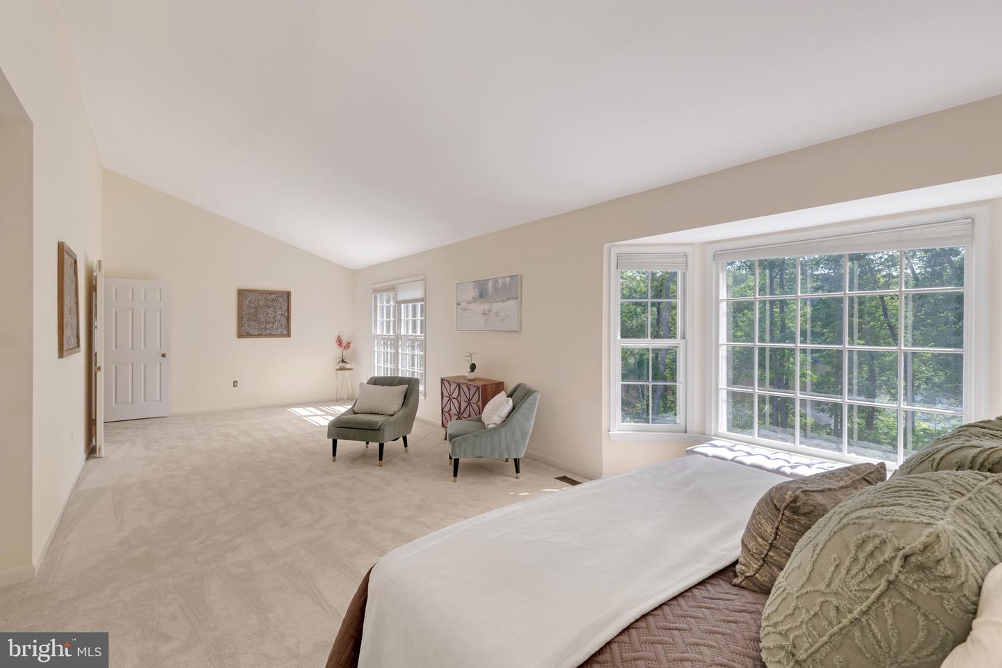 8414 LAKE CREST TER, FAIRFAX STATION, Virginia 22039, 5 Bedrooms Bedrooms, ,4 BathroomsBathrooms,Residential,For sale,8414 LAKE CREST TER,VAFX2218342 MLS # VAFX2218342