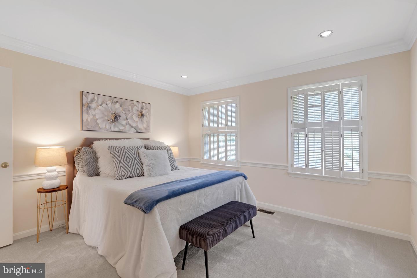 8414 LAKE CREST TER, FAIRFAX STATION, Virginia 22039, 5 Bedrooms Bedrooms, ,4 BathroomsBathrooms,Residential,For sale,8414 LAKE CREST TER,VAFX2218342 MLS # VAFX2218342