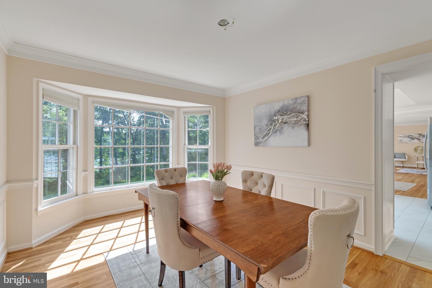8414 LAKE CREST TER, FAIRFAX STATION, Virginia 22039, 5 Bedrooms Bedrooms, ,4 BathroomsBathrooms,Residential,For sale,8414 LAKE CREST TER,VAFX2218342 MLS # VAFX2218342
