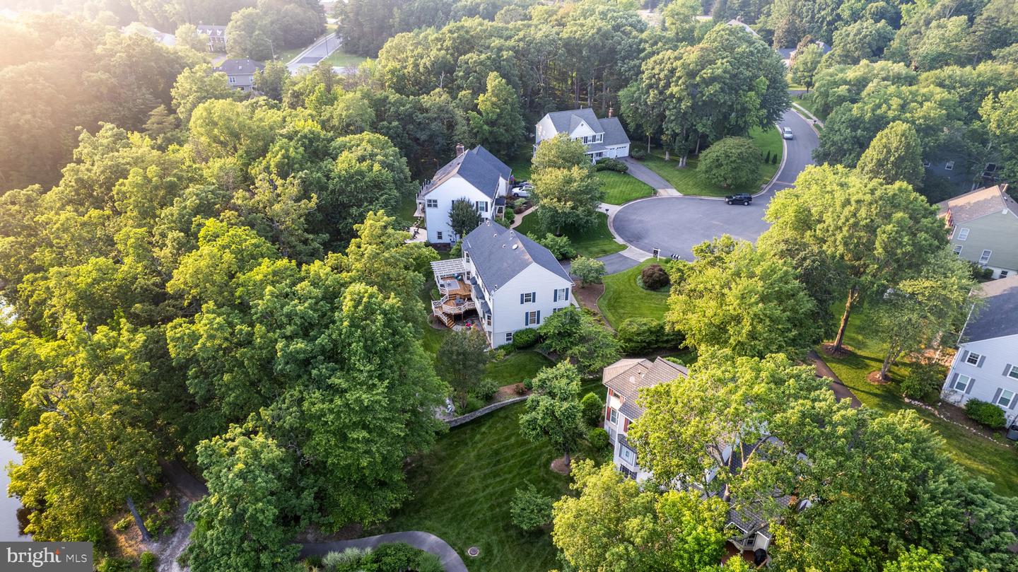 8414 LAKE CREST TER, FAIRFAX STATION, Virginia 22039, 5 Bedrooms Bedrooms, ,4 BathroomsBathrooms,Residential,For sale,8414 LAKE CREST TER,VAFX2218342 MLS # VAFX2218342