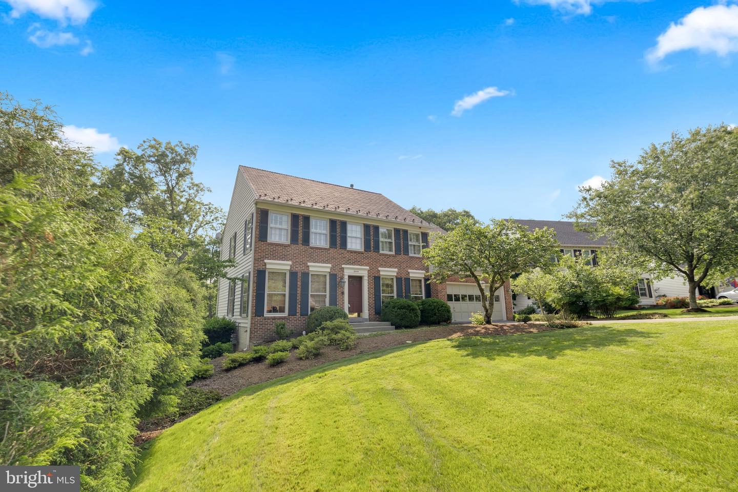 8414 LAKE CREST TER, FAIRFAX STATION, Virginia 22039, 5 Bedrooms Bedrooms, ,4 BathroomsBathrooms,Residential,For sale,8414 LAKE CREST TER,VAFX2218342 MLS # VAFX2218342
