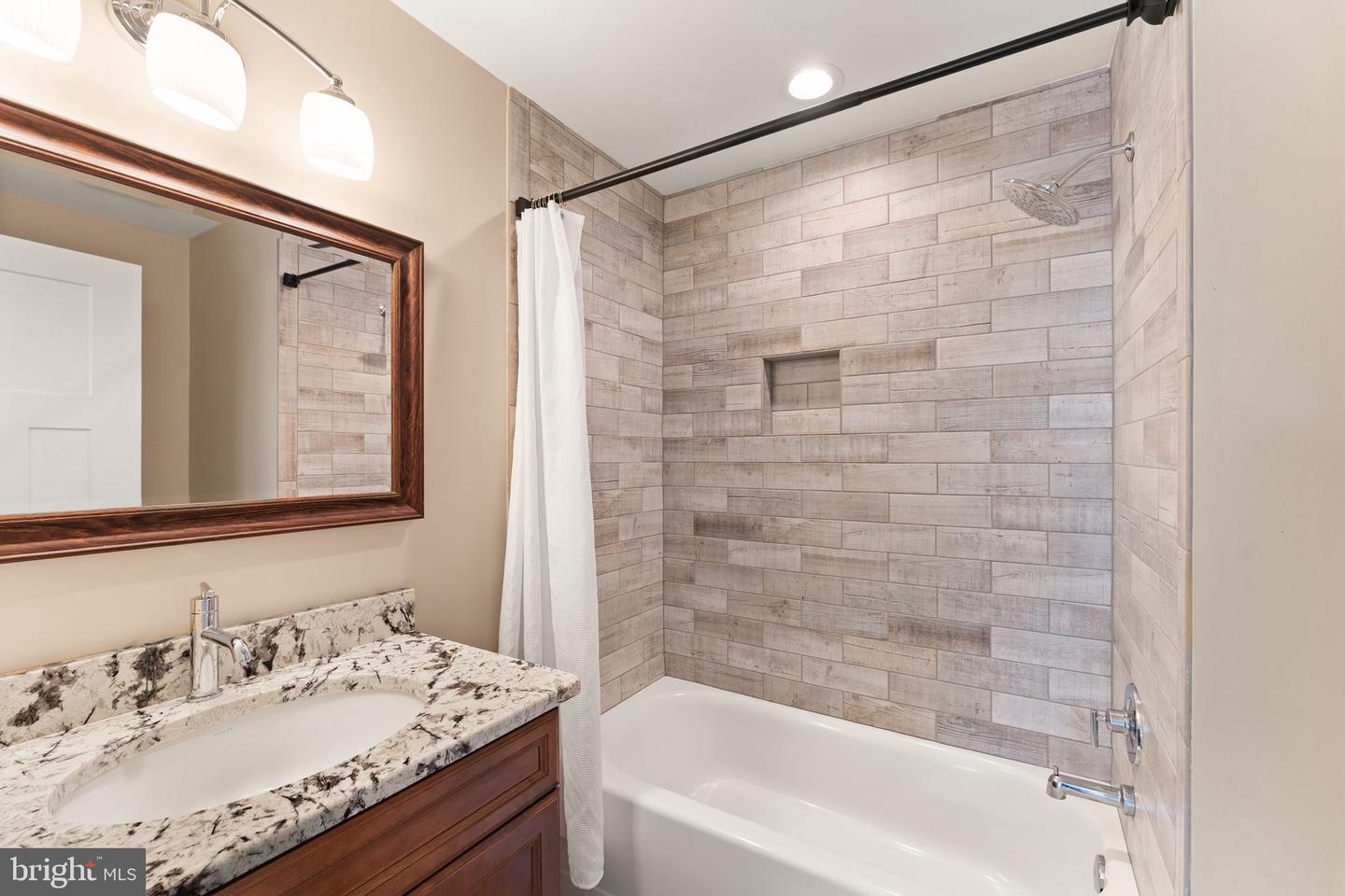 36976 WALNUT PARK LN, PURCELLVILLE, Virginia 20132, 5 Bedrooms Bedrooms, ,5 BathroomsBathrooms,Residential,For sale,36976 WALNUT PARK LN,VALO2089500 MLS # VALO2089500