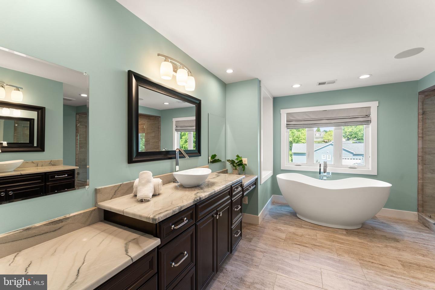 36976 WALNUT PARK LN, PURCELLVILLE, Virginia 20132, 5 Bedrooms Bedrooms, ,5 BathroomsBathrooms,Residential,For sale,36976 WALNUT PARK LN,VALO2089500 MLS # VALO2089500