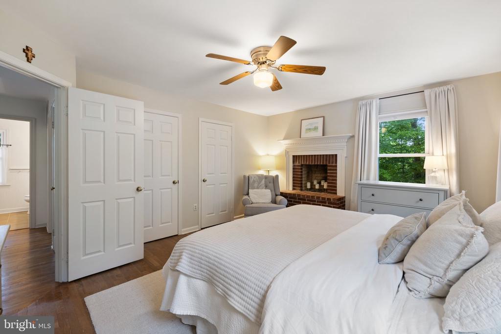 5747 WILSHIRE DR, WARRENTON, Virginia, 4 Bedrooms Bedrooms, ,4 BathroomsBathrooms,Residential,5747 WILSHIRE DR,VAFQ2016912 MLS # VAFQ2016912