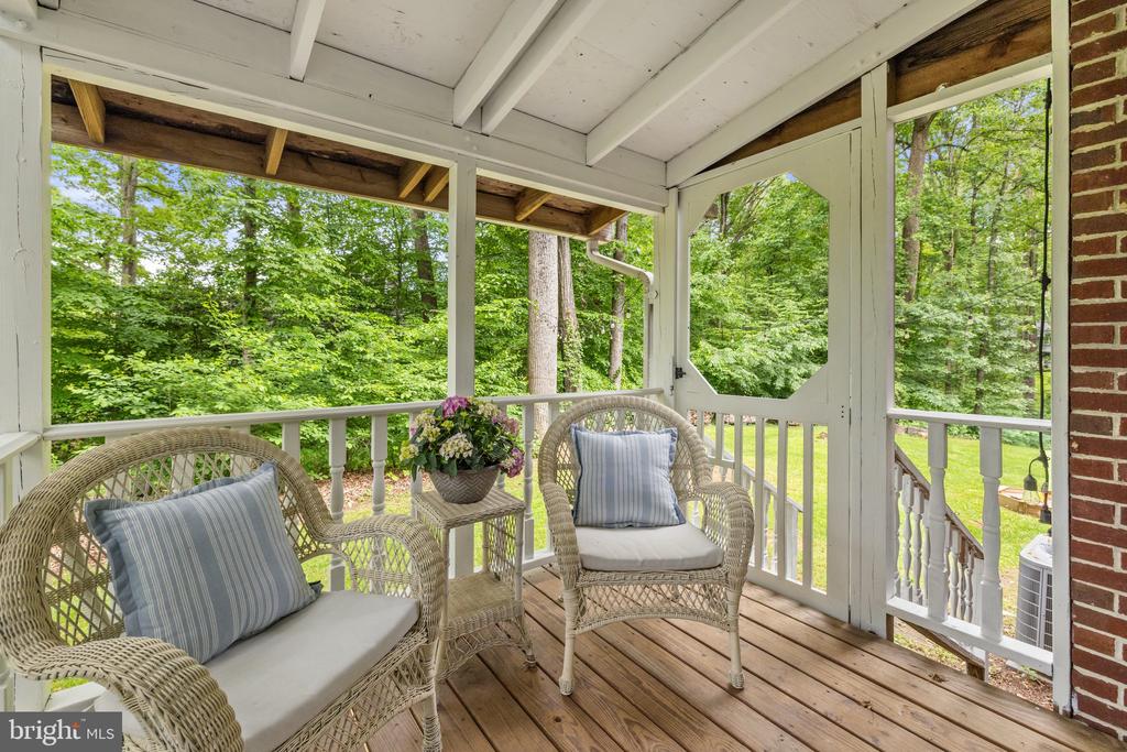 5747 WILSHIRE DR, WARRENTON, Virginia, 4 Bedrooms Bedrooms, ,4 BathroomsBathrooms,Residential,5747 WILSHIRE DR,VAFQ2016912 MLS # VAFQ2016912