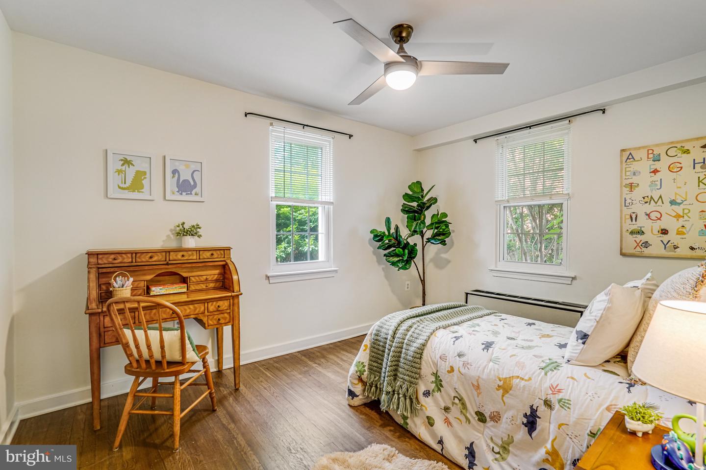 2 AUBURN CT #A, ALEXANDRIA, Virginia 22305, 2 Bedrooms Bedrooms, ,1 BathroomBathrooms,Residential,For sale,2 AUBURN CT #A,VAAX2042796 MLS # VAAX2042796