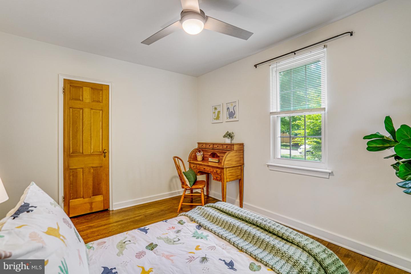 2 AUBURN CT #A, ALEXANDRIA, Virginia 22305, 2 Bedrooms Bedrooms, ,1 BathroomBathrooms,Residential,For sale,2 AUBURN CT #A,VAAX2042796 MLS # VAAX2042796
