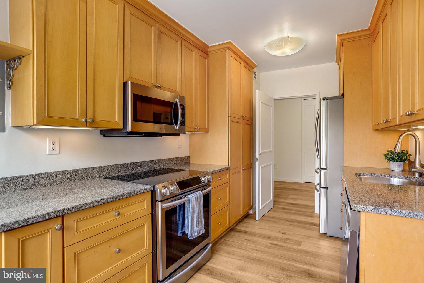 4101 CATHEDRAL AVE NW #711, WASHINGTON, District Of Columbia 20016, 2 Bedrooms Bedrooms, ,2 BathroomsBathrooms,Residential,For sale,4101 CATHEDRAL AVE NW #711,DCDC2191100 MLS # DCDC2191100