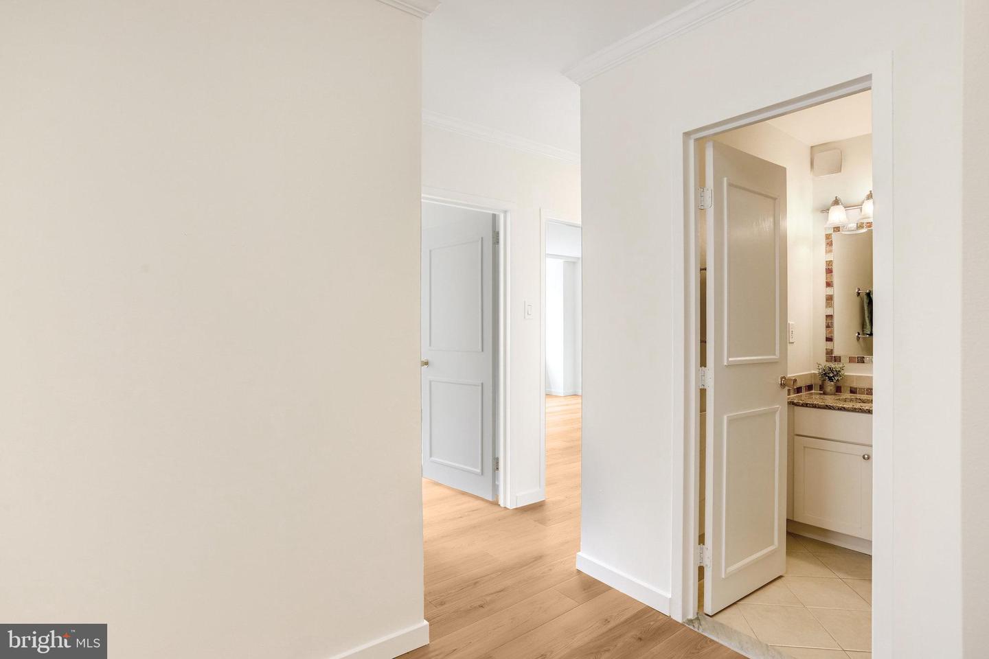 4101 CATHEDRAL AVE NW #711, WASHINGTON, District Of Columbia 20016, 2 Bedrooms Bedrooms, ,2 BathroomsBathrooms,Residential,For sale,4101 CATHEDRAL AVE NW #711,DCDC2191100 MLS # DCDC2191100
