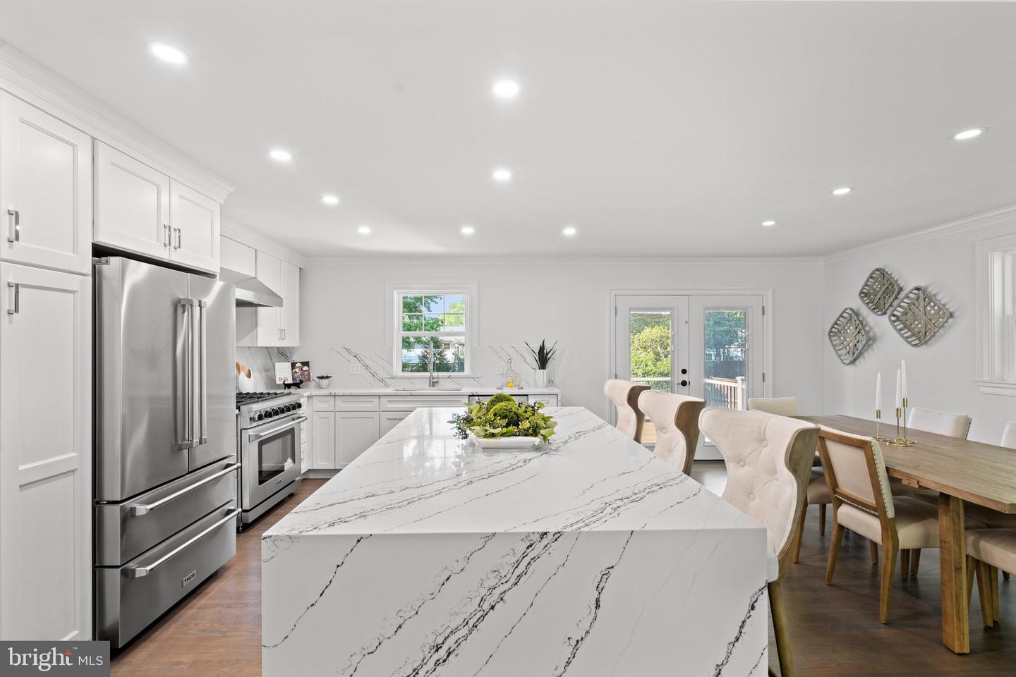 1112 NEAL DR, ALEXANDRIA, Virginia 22308, 5 Bedrooms Bedrooms, ,3 BathroomsBathrooms,Residential,For sale,1112 NEAL DR,VAFX2229096 MLS # VAFX2229096