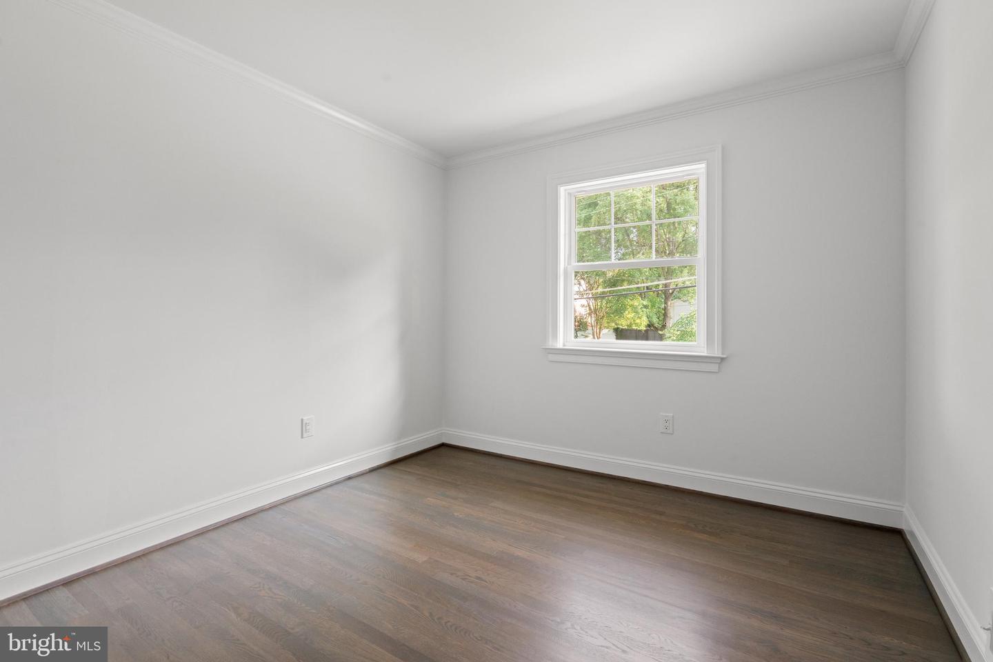 1112 NEAL DR, ALEXANDRIA, Virginia 22308, 5 Bedrooms Bedrooms, ,3 BathroomsBathrooms,Residential,For sale,1112 NEAL DR,VAFX2229096 MLS # VAFX2229096